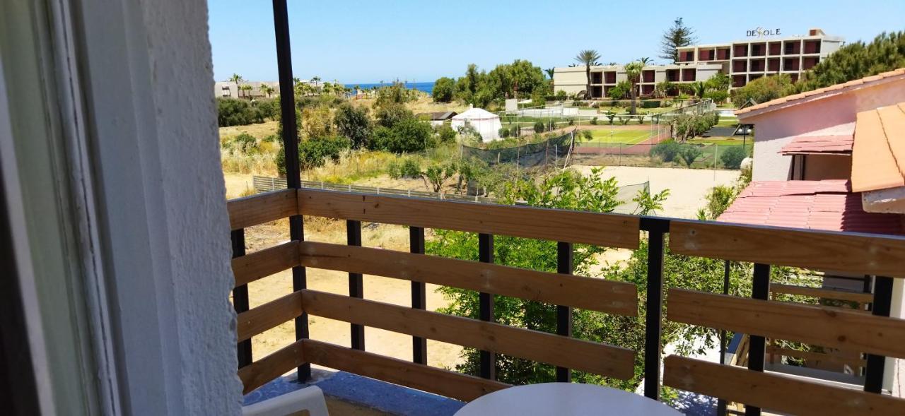 Cleo Rooms 250M From The Beach 말리아 외부 사진