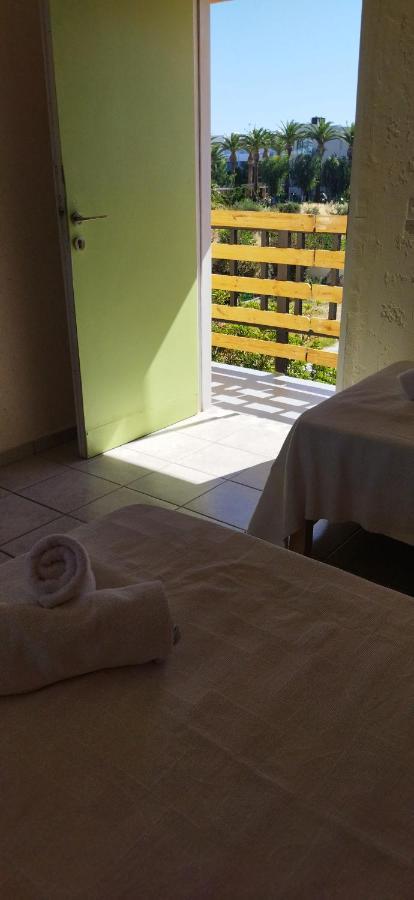 Cleo Rooms 250M From The Beach 말리아 외부 사진