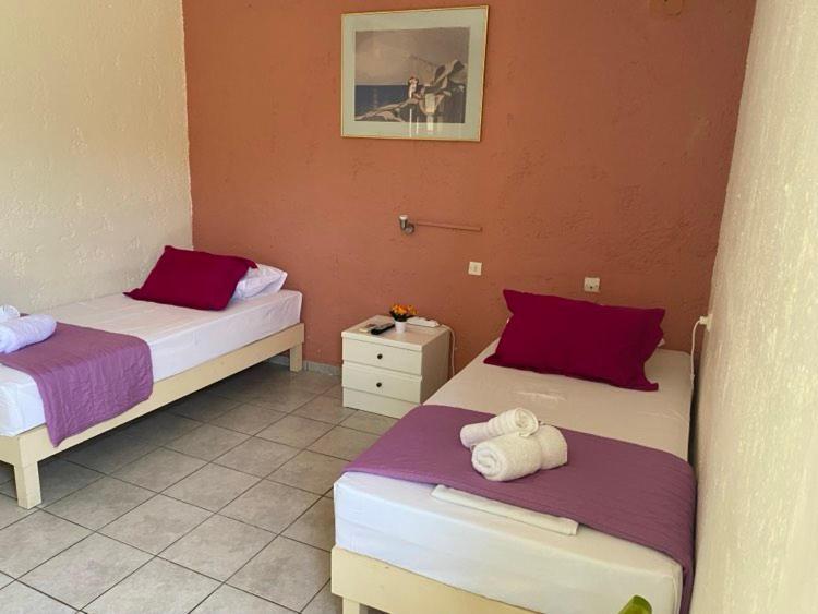 Cleo Rooms 250M From The Beach 말리아 외부 사진